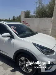 2 للبيع  Kia nero ev 2021  السيارة فل كامل مع فتحة ..............................