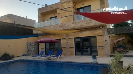  24 شاليه مميز  للبيع