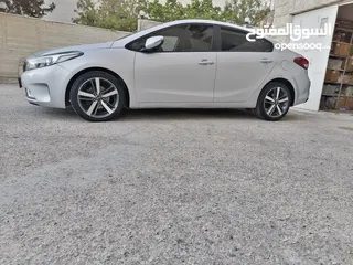  20 كيا K3 / موديل 2017 /فحص نخب / عداد قليل / ماتور 1600 تيربو / ديزل / اقتصاديه