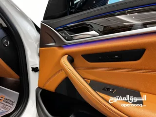  12 BMW 530i 2022 luxury line