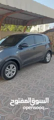  7 Kia Sportag 2016 Full Auto 2 litres. Oman Car. Expat. Dr. use