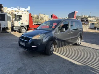  1 بيجو بارتنر 2017 للبيع
