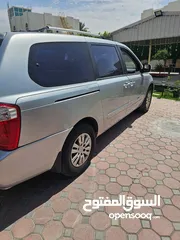  4 KIA.CARNIVAL..2012.GCC.7 sites.CLEAN FAMILY CAR