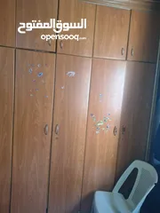  1 للبيع خزانه ست ظرف