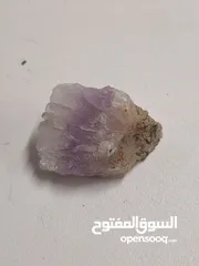  9 أحجار كريمة