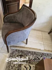  4 كراسي كبيره  صالون مفرده بألوان مختلفه  للبيع