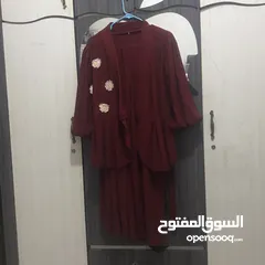  5 فساتين للبيع