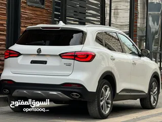  8 جيب MG plug in haybred