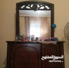  6 غرفة نوم للبيع بحالة جيدة  بدون فرشة