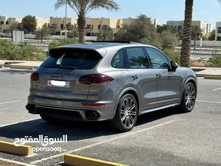  8 Porsche Cayenne GTS 2016 (Grey)