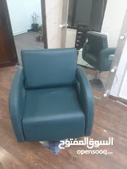  1 كرسي شعر مستعمل بحالة جيدة جدا  عدد 2 للبيع