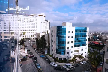  5 عيادات ومراكز طبيه للبيع مقابل المركز العربي الطبي وبجانب فندق الشيراتون (شركة رائد خلف للإسكان)