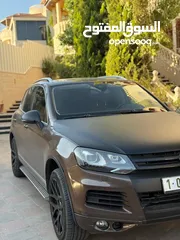  3 Volkswagen Touareg