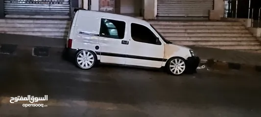  2 بيجو بارتنر مميز للبيع فان بيجو 2011 للبيع كاش