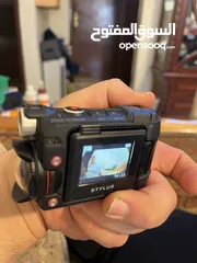  6 كاميرا olypus تصوير 4k تحت ماي وفوق ماي علىً عمق 100 متر كميرا سوني لون اسود 75
