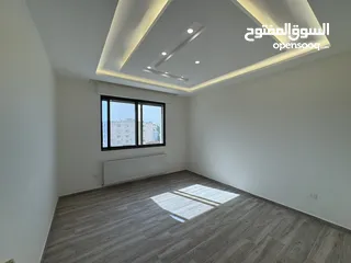  14 شقة دوبليكس مع روف مميز مشاحة الشقة 283م وروف 90م مرخص