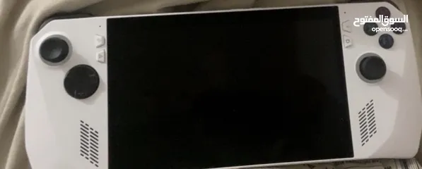  5 جهاز ASUS ROG Ally Z1 extreme 512 مع ضمان اس تي سي سنتين مر عليه فقط 3 شهور استخدام خفيف