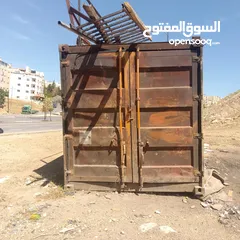  1 حاويه 20 قدم 6متر بحاجه الى دهان فقط