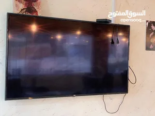  1 طقم كنب خارجي + شاشتين LG