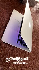  4 MacBook Air (13”) شبه جديد باعتبار غير مستخدم