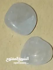 9 حجاره احجار كريمه عقيق و يماني و اوبال حجر القمر زمرد فيروز كهرمان  حجم معدل 2 سم