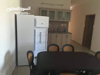  8 شقة للبيع / سكن طالبات