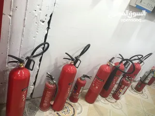  4 مطافئ حريق
