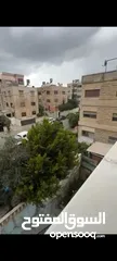  1 شقة فارغة بموقع مميز خلف المختار مول بالمدينة الرياضية للإيجار