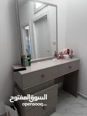  5 اثاث مستعمل شهرين