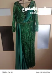  1 فستان اخضر للبيع