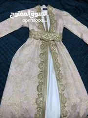  1 قفطان عرايسي مبطن مقاس 44