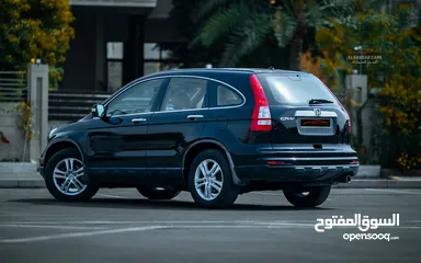  9 HONDA CR-V  2010  BLACK  EXCELLENT CONDITION  SINGLE OWNER