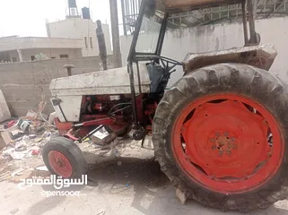  2 تراكتور دابيد دراون لون أبيض موديل الثلاثة و  ماشي عشر آلاف كيلو إمكانية التقسيط التبديل