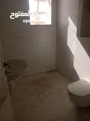  8 شقه اخير مع روف للبيع في عبدون - ref:14681