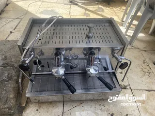  1 ماكنة اسبريسو إيطالي راسين للبيع موجودة في بيت لحم