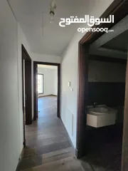  18 شقة فارغة للبيع بين الدوار الرابع و الخامس(عدد 2 ) - ref: 14611