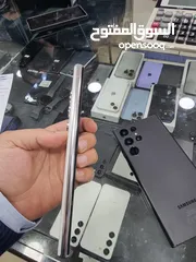  3 Samsung S22 ultra 256GB بحالة ممتازة