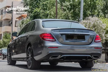  2 Mercedes E200 Amg kit 2017 Gasoline