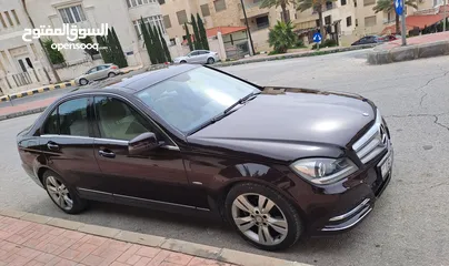  5 Mercedes C200 2012