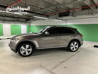  1 للبيع انفنتي fx35 وارد الوكالة موديل 2009