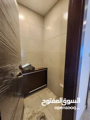  5 شقة فارغة للبيع في تلاع العلي - ref : 14647