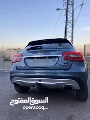  1 Mercedes-Benz Gla 250 4matic