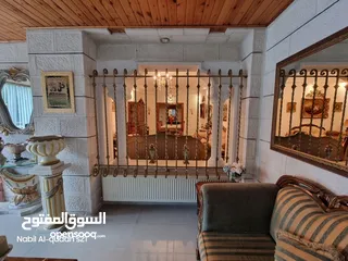  6 شقة ارضية شبه فيلا للبيع في الشميساني 500م. مع الحديقة من 4غرف نوم ومدخل وكراج خاص
