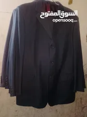  2 ثلاث بدل رسميه لحفلات اعراس لون  سكني  وبني راكزات سايزهم اقياس 60 ابحالة الوكه الوان ولا احلى