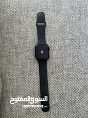  1 Apple Watch SE 2023