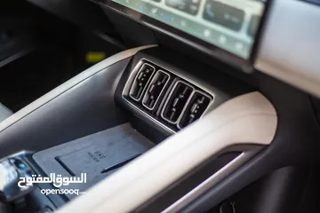  11 BYD SONG L 2024 كفاله البستنجي 6 سنوات او 100 الف كم تتوفر باللون الداخلي بيج او جملي