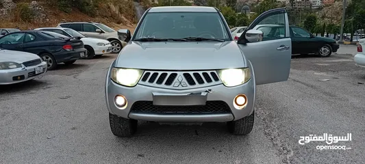  10 متسوبيشي 2008 L200 تم اصلاح الدخان