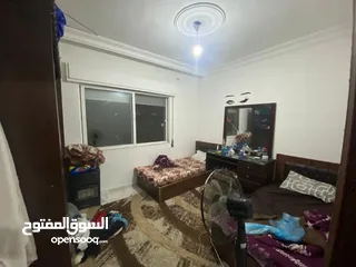  3 شقة للبيع مقسومة إلى استودهين 90 متر طابق ثالث بسعر لقطة 30 الف غير قابل للتفاوض