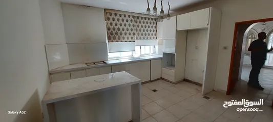  11 روف يصلح ل2 اخوة عالتقسيط في بيتونيا