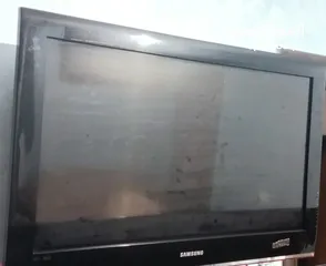  1 شاشة سامسونج 42 بوصة